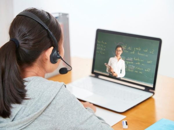 Bimbel Online Bimbingan Belajar Tambahan yang Praktis